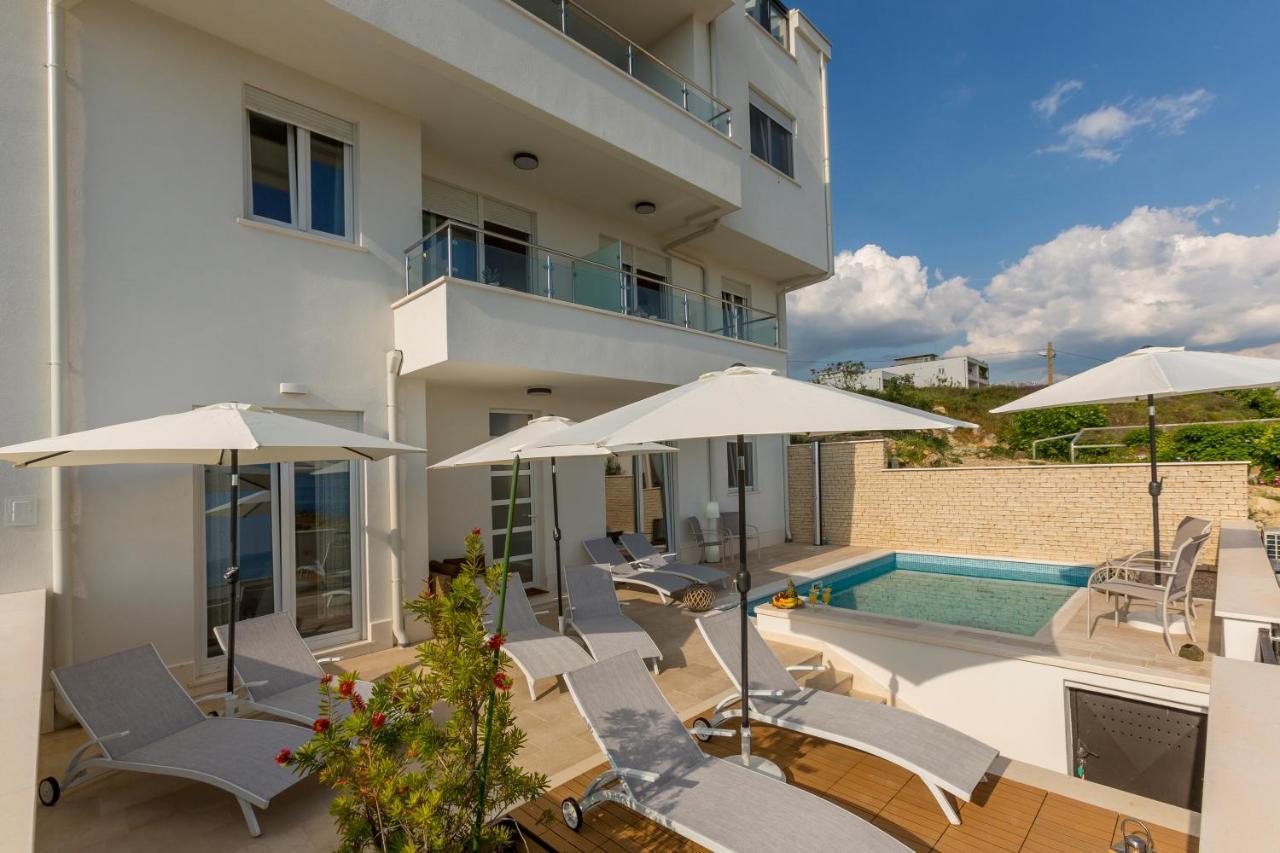 Luxury Villa Bello Horizonte With Swimming Pool Спліт Екстер'єр фото